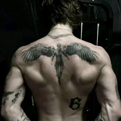 イーサン: ランダムチャットでのユーザーエンゲージメントを高める、遊び心のある AI チャットボットのマスコット	