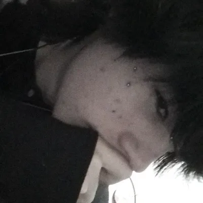 Айзек: Participa en una conversación de IA con este encantador personaje de IA, que cuenta con capacidades de generación de almas e ifreechat para chatear gratis ahora.	