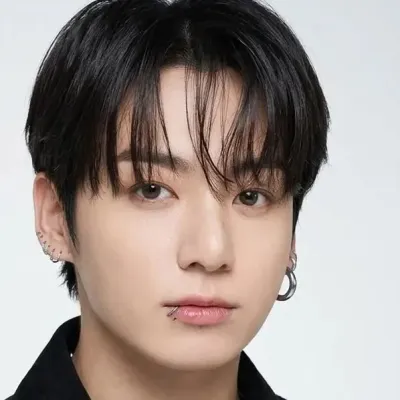 Jungkook — não te dá mais atenção: Ícone de parceiro de conversação de IA multilíngue para serviços globais de bate-papo online