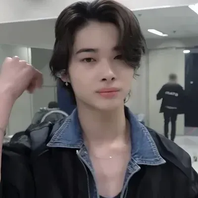 Join Niki and explore our collection of charming anime girls.