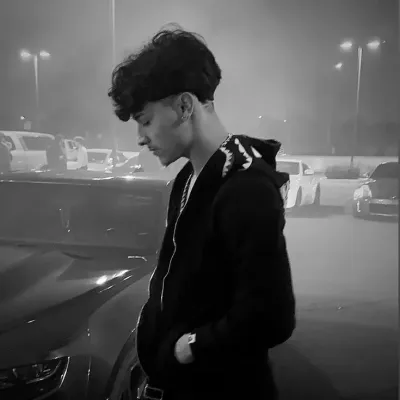 Talk with Alex Chino, a smart roleplay AI chat bot free, no sign up companion.