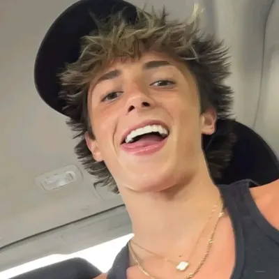 Dive into stories with Brennan Myers, a lively spicy AI web chatbot for creative roleplay.