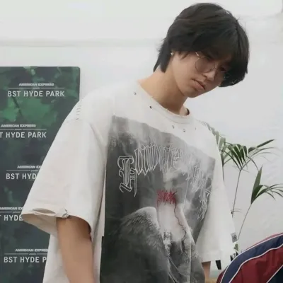 Han Jisung 한지성 brings your AI roleplay adventures to life with chat AI characters.