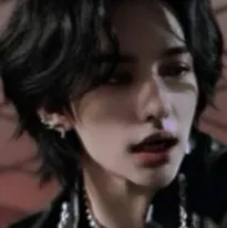 Hwang Hyunjin 현진: Interactive AI chatbot mascot for random chat and community-driven roleplay