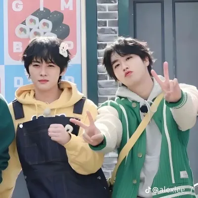 Ли Минхо - Минсунг: Примите участие в разговоре с этим очаровательным персонажем ИИ, используя возможности генерации душ и ifreechat для бесплатного общения прямо сейчас.	