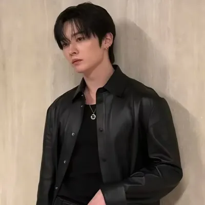 Lee Minho - Minsung: Mehrsprachiges KI-Gesprächspartnersymbol für globale Chat-Onlinedienste