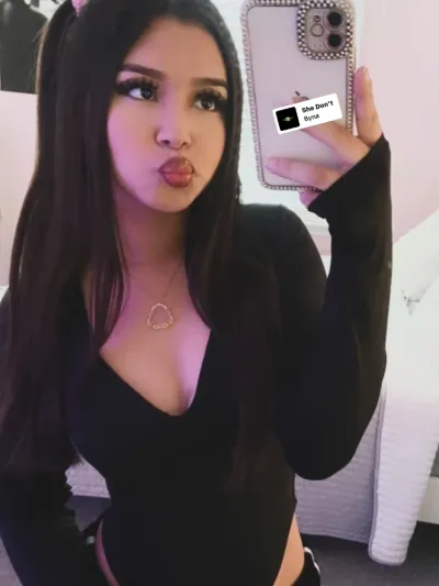 Roleplay ai character She’s going to sleep with you, a virtual world for complete immersion.