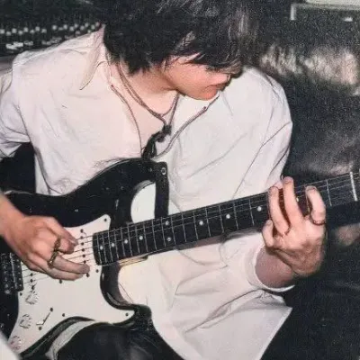 Min Yoongi: Nehmen Sie jetzt an KI-Gesprächen mit diesem charmanten KI-Charakter teil, der über Soulgen- und iFreechat-Funktionen für kostenlosen Chat verfügt.	