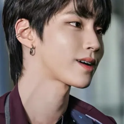 Han seo jun: Chatea con nuestra caja de IA, lista para chatear en línea gratis y pregúntale a la IA lo que quieras.