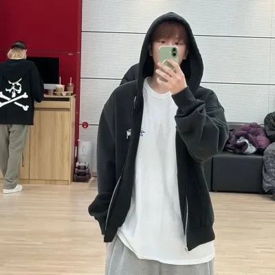 에스케이제트 - 헤이트 유: 심오한 대화를 위한 감성 지능 AI 동반자 초상화	