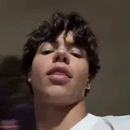 Malachi Barton: Secure AI chatbot avatar with encrypted 1v1 chat capabilities