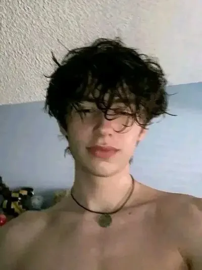 Talk to ai character Max to start an imaginative conversation.