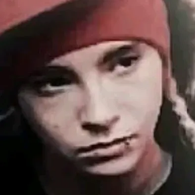 BL Tom kaulitz: Creative roleplay AI character art for spicy chat and fantasy scenarios