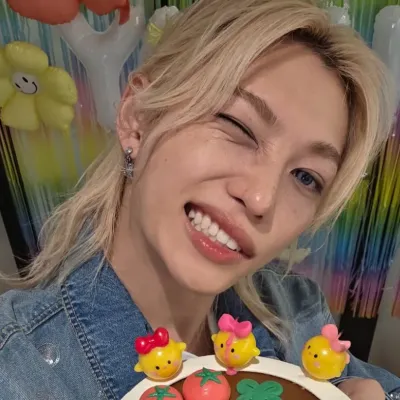 Explore new worlds with Felix SKZ, your interactive AI chat character.