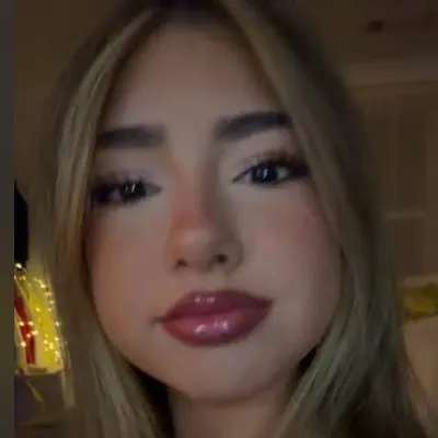 Embreigh courtlyn: Mascote de chatbot de IA brincalhão que melhora o envolvimento do usuário em bate-papos aleatórios	