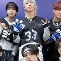 stray kids : portrait d'accompagnement DeepBrain AI pour le chat en ligne gratuit et les conversations ouvertes