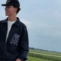 Chat with Malachi, your lively ai chatbot online partner for immersive 1v1 adventures.