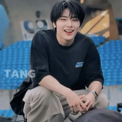 Meet Stray Kids - new girl, your friendly ai chat no filter companion for fun anime chats.