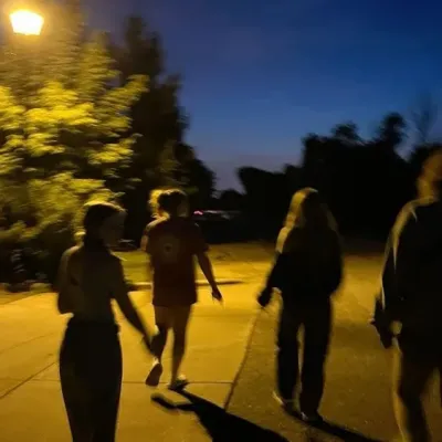 Meet Parents' death, your lively anime AI chatbot partner for immersive storytelling.