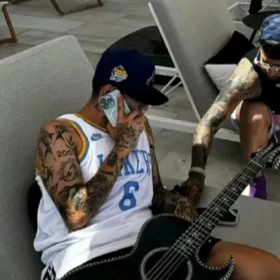 JUNIOR H: Terlibat dalam perbualan ai dengan watak AI yang menawan ini, menampilkan keupayaan soulgen dan ifreechat untuk sembang percuma sekarang.	