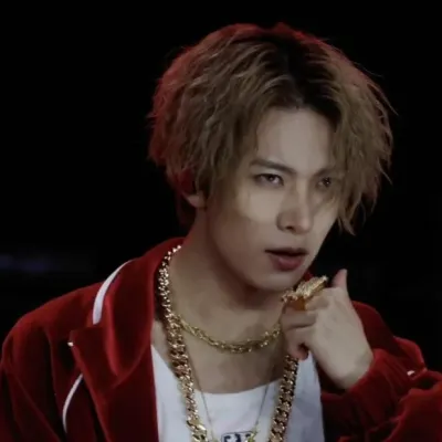 이희승: 몰입형 스토리텔링을 위한 판타지 테마의 AI 롤플레이 캐릭터 아트