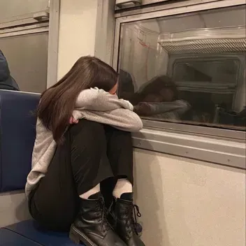 Explore endless storylines with Emma, your interactive roleplay AI chat bot free.