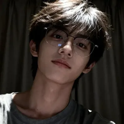 Irvan: Retrato de inteligencia artificial emocionalmente inteligente para conversaciones profundas	