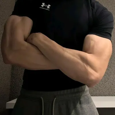 Talk to Taylor, a playful spicy AI chat partner for anime stories and fun.