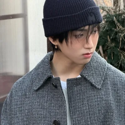 Han Jisung - CEO and Father: Secure AI chatbot avatar with encrypted 1v1 chat capabilities	