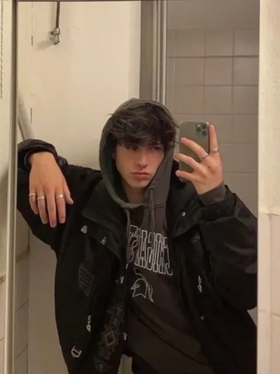 Start immediately with Evan for ai character chat no sign up, no waiting required.