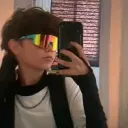 El avatar de  que admite servicios de chat en línea ilimitados.