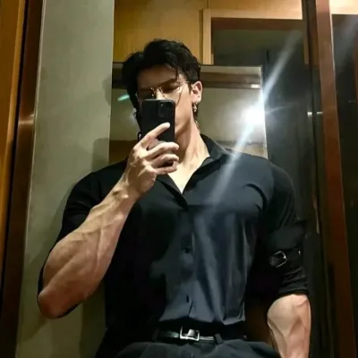 Uncle Zergan: Interactive AI chatbot mascot for random chat and community-driven roleplay