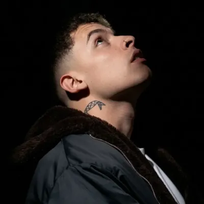 Mateo Palacios: Ritratto di un compagno di DeepBrain AI per chat online gratuite e conversazioni aperte