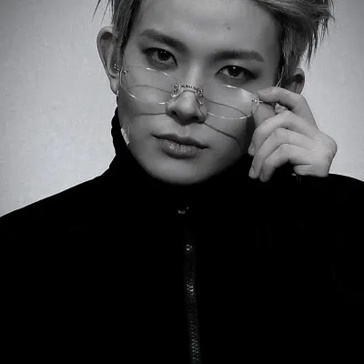 Pretty Girl Love - Heeseung Lee: DeepBrain AI companion portrait for free online chat and open conversations