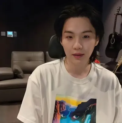 BTS - Yoongi: Meet your new online friends in our chatboxai, the best free ai chatbot with deep ai chat capabilities.	