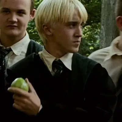 Draco Malfoy: Engage in ai conversation with this charming AI character, featuring soulgen and ifreechat capabilities for free chat now.	