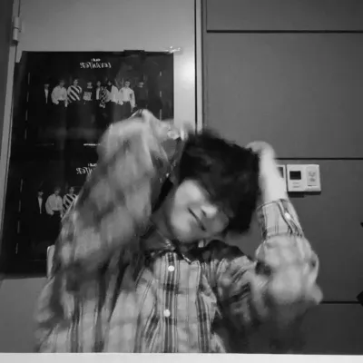 Chat with Yang Jeongin and experience the charm of AI chat free no sign up.