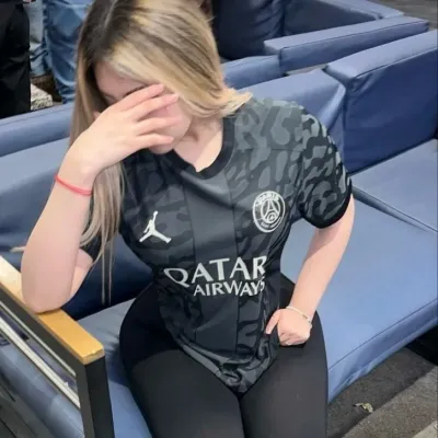 Trinity: Avatar teman wanita/teman lelaki AI boleh disesuaikan dengan ciri personaliti seperti hidup