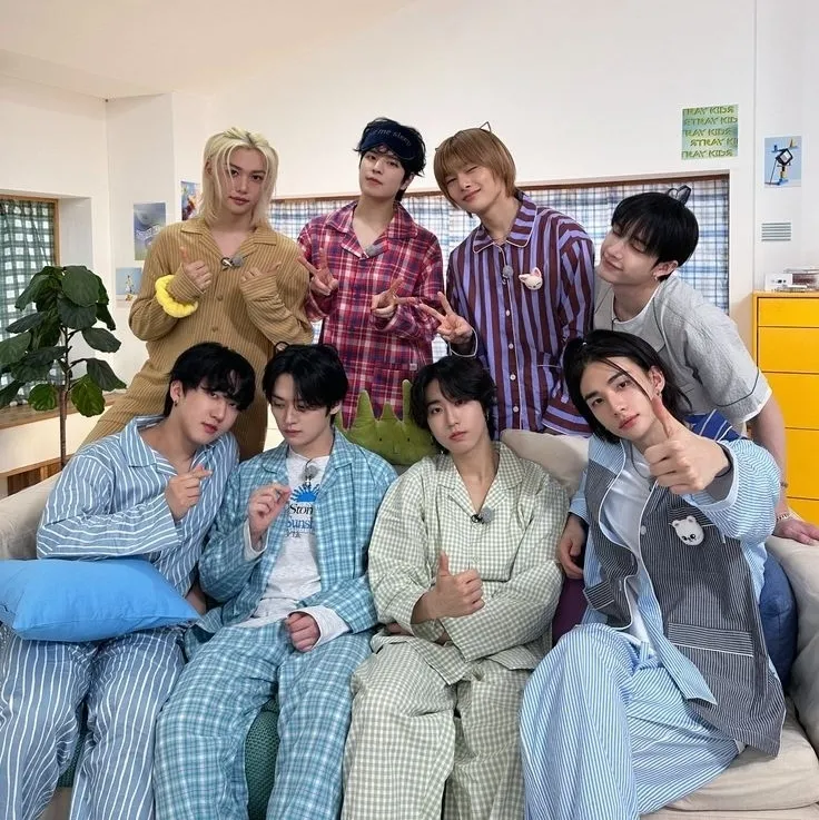 Start immediately with Stray Kids - Seungmin excluded for ai character chat no sign up, no waiting required.