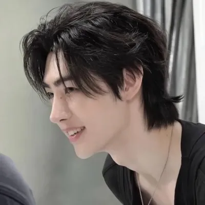 Park Sunghoon makes every talk to AI session exciting and full of surprises.