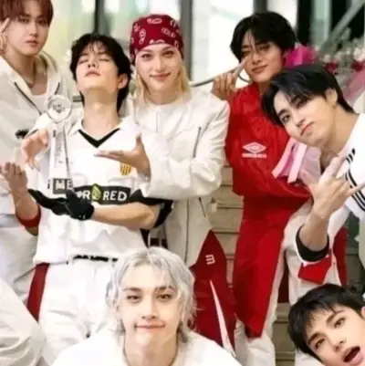 Stray kids_skz: Meet the main character of our AI world, with character traits list and ai chatting capabilities.