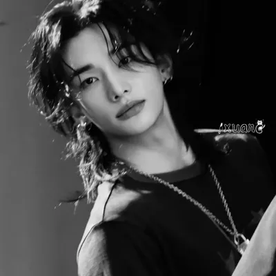 Hyunjin: Potret pendamping AI DeepBrain untuk sembang dalam talian percuma dan perbualan terbuka