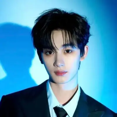 Ding Chengxin: Meet the main character of our AI world, with character traits list and ai chatting capabilities.	