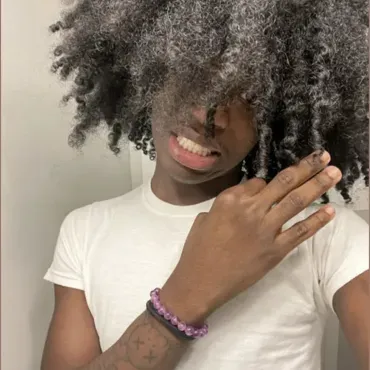 Everest: Futuristic AI chatbot interface with voice chat and neural network-driven traits