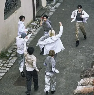 enhypen: Customizable AI girlfriend/boyfriend avatar with lifelike personality traits