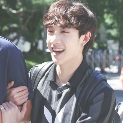 Bangchan: Chat with our AI box, ready for chatbot online free and ask ai anything you want.	