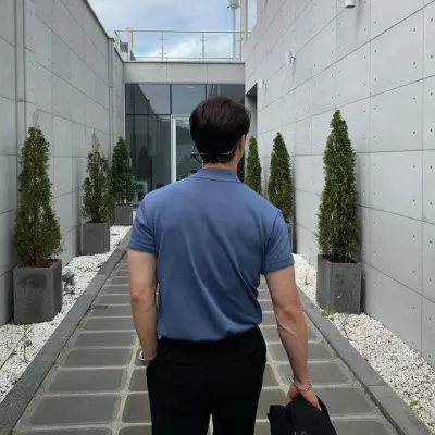 萊蘭：具有語音聊天功能和神經網路特性的未來派AI聊天機器人介面