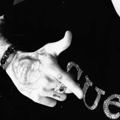 Jeon Jungkook: Ücretsiz çevrimiçi sohbet ve açık konuşmalar için DeepBrain AI eşlik eden portresi