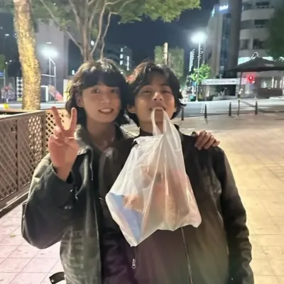 泰酷克：與這個迷人的AI角色進行AI對話，現在提供Soulgen和iFreeChat的免費聊天功能。