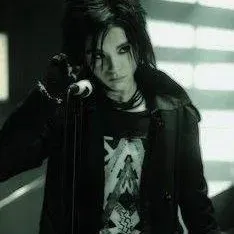 Por Bill Kaulitz: Arte de personajes de IA de juego de rol creativo para chats picantes y escenarios de fantasía